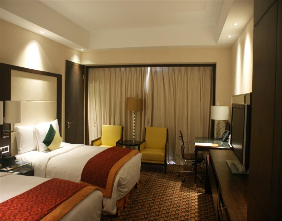 Courtyard By Marriott Northeast Hotel 4*