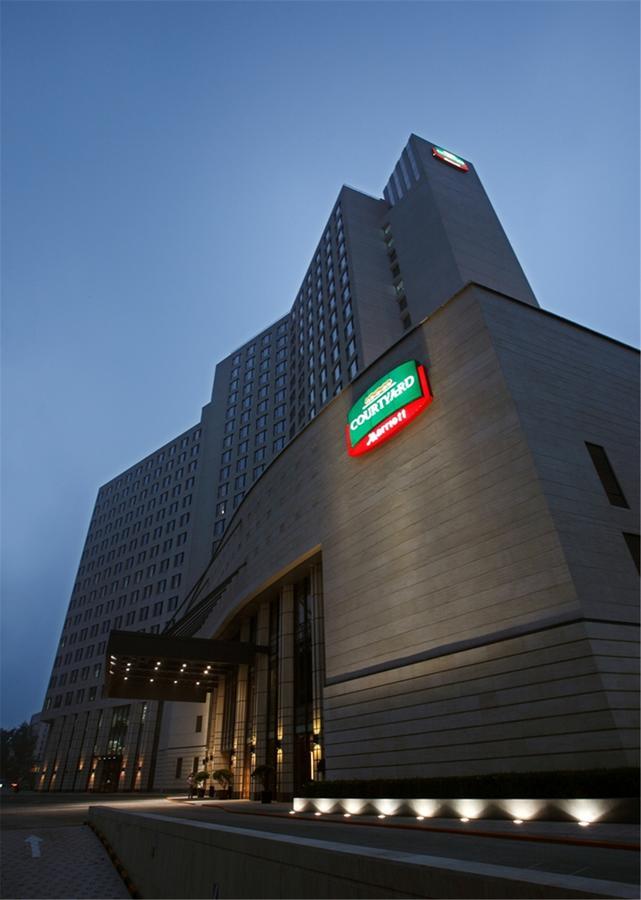 Courtyard By Marriott Northeast Hotel