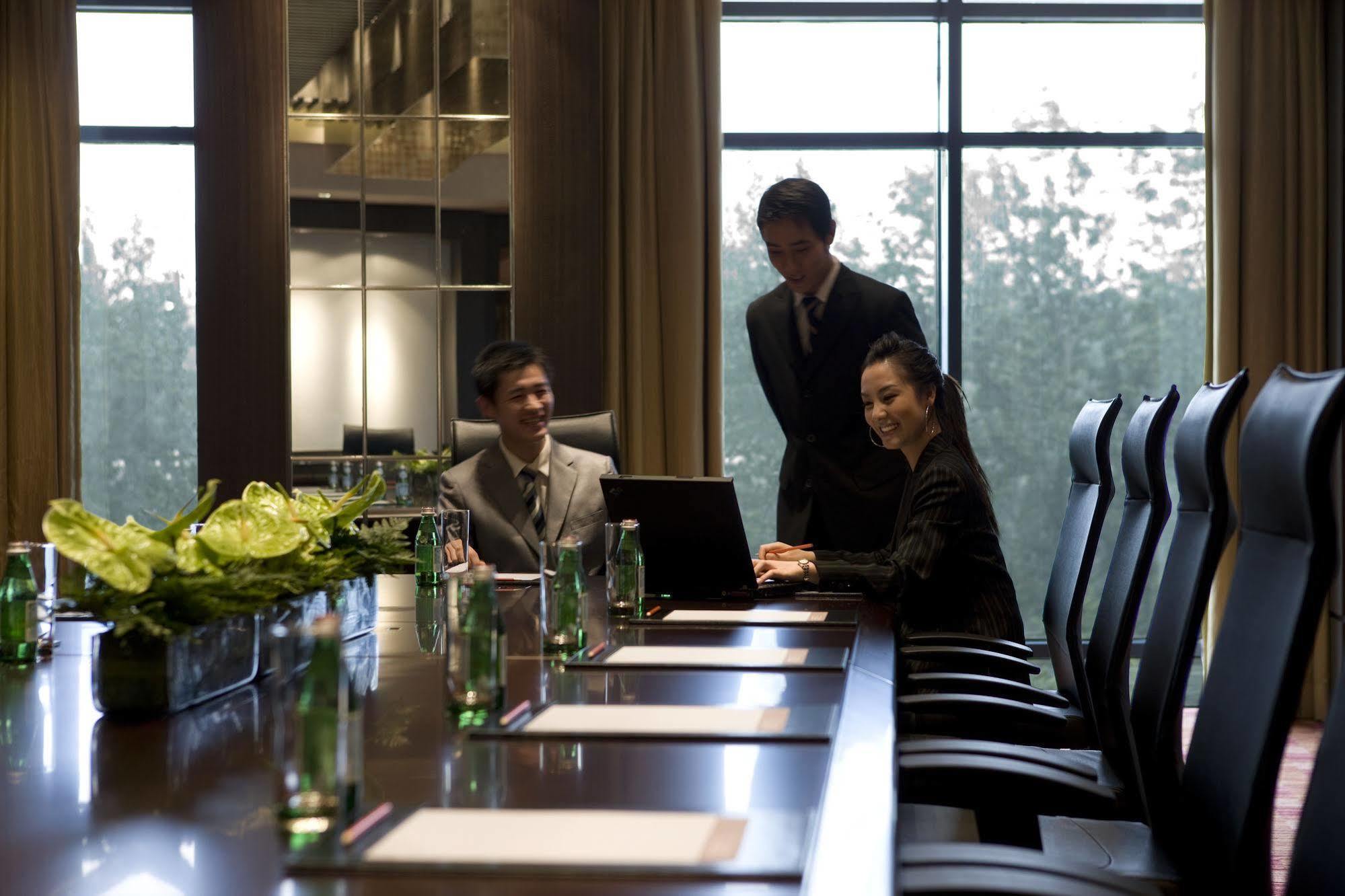 Courtyard By Marriott Northeast 4*